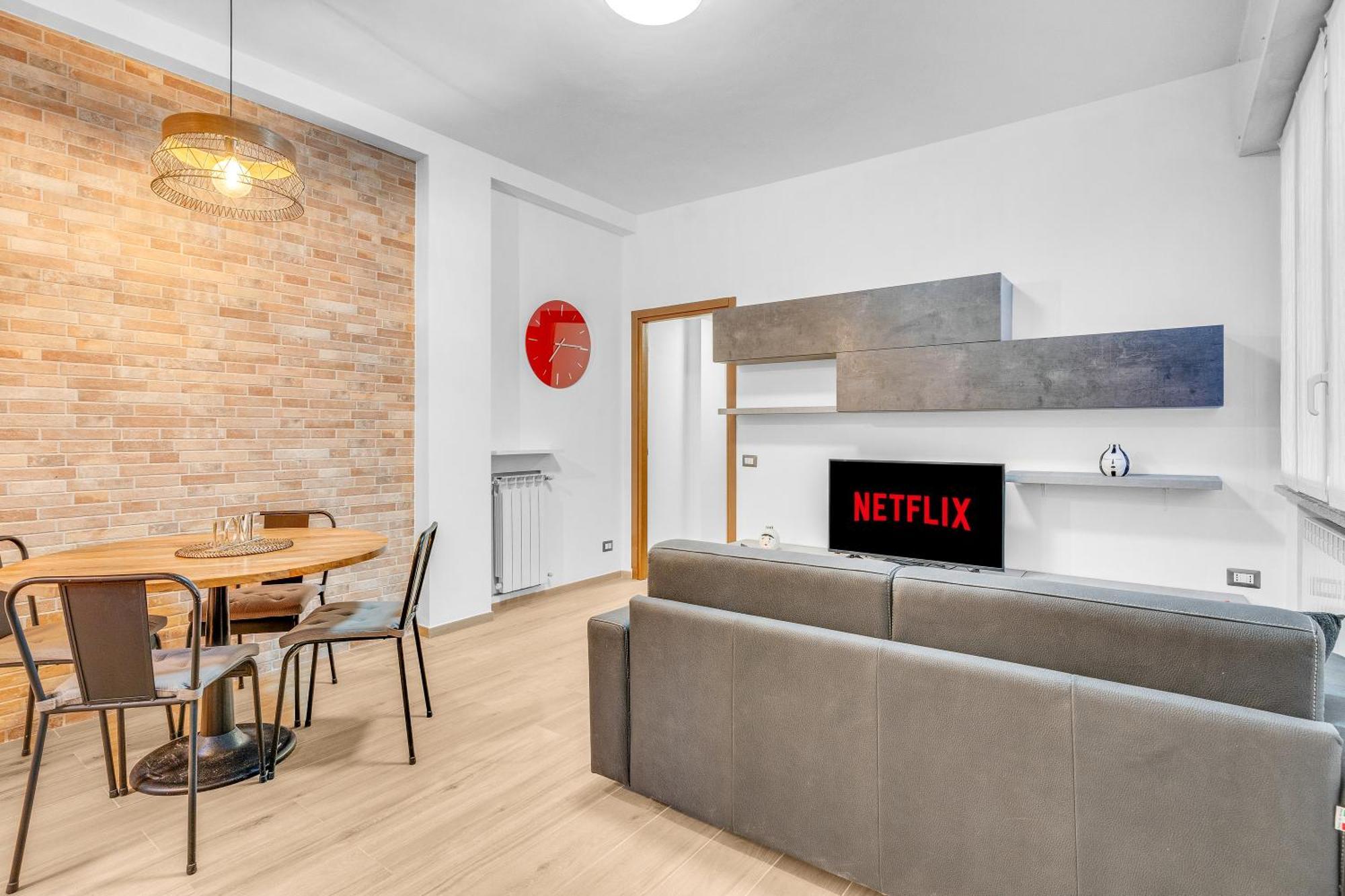 Ris161 -Modern Apartment Equipped With All Comfort- Sesto San Giovanni Luaran gambar